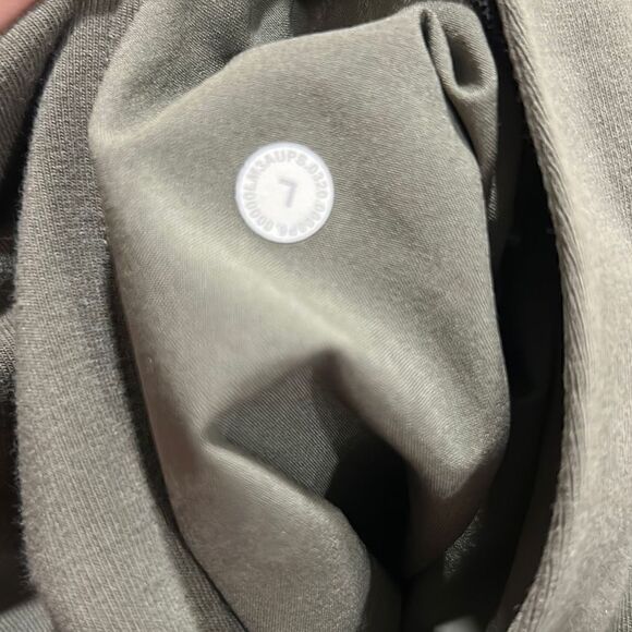 Lululemon City hoodie sz L #Price firm 🔺 - Picture 4 of 4